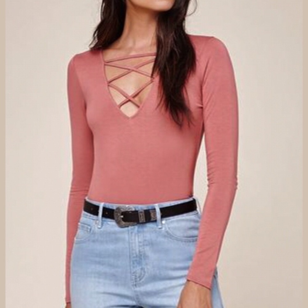 criss  cross long sleeve top